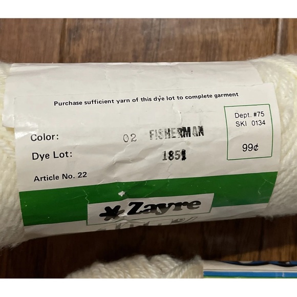 Zayre and Green Oak 100% Acrylic Yarn Off-White Fishermen 4-Ply 6 Oz Lot Of 2 - Picture 10 of 11